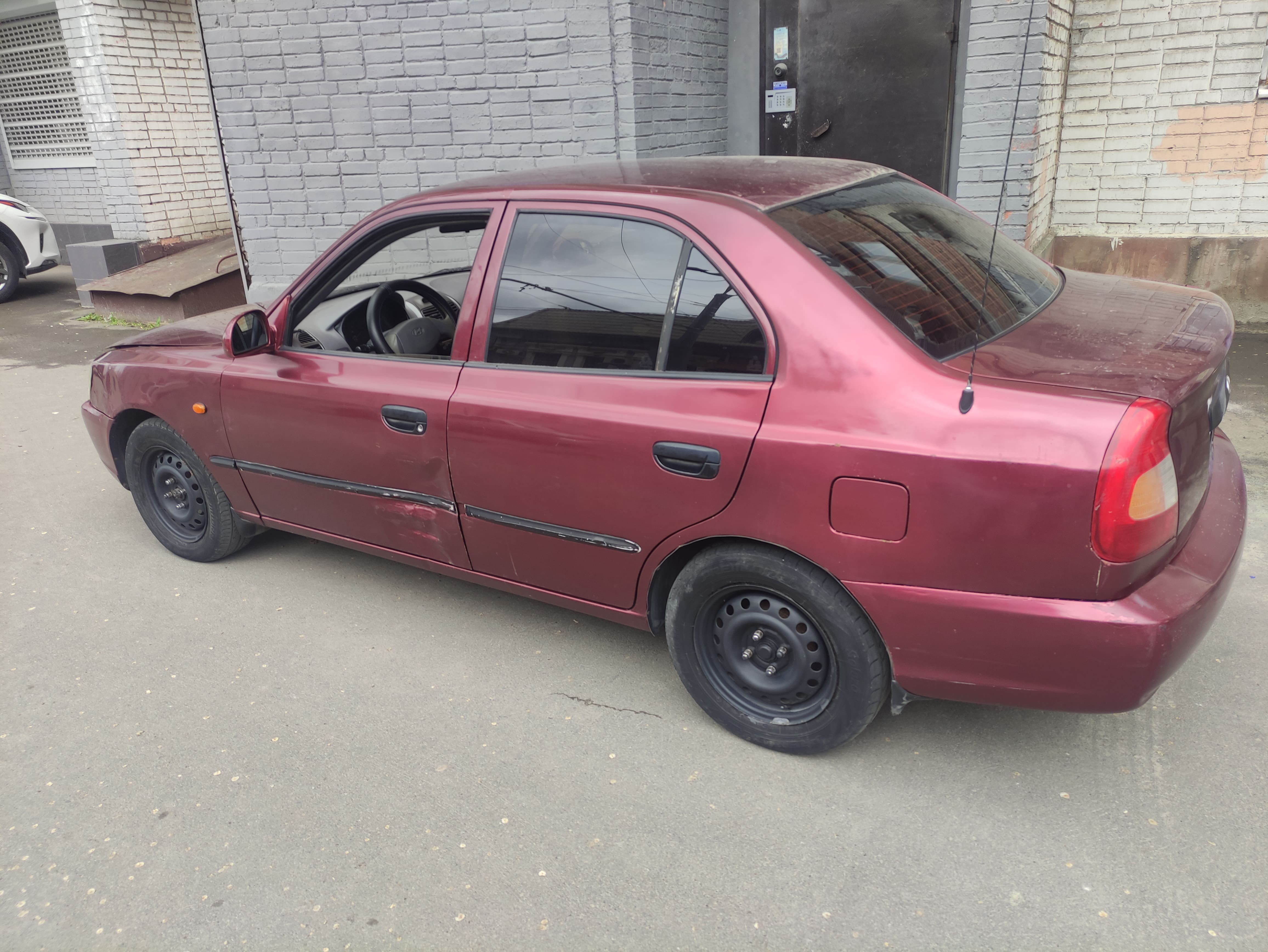 Hyundai Accent 2010 год