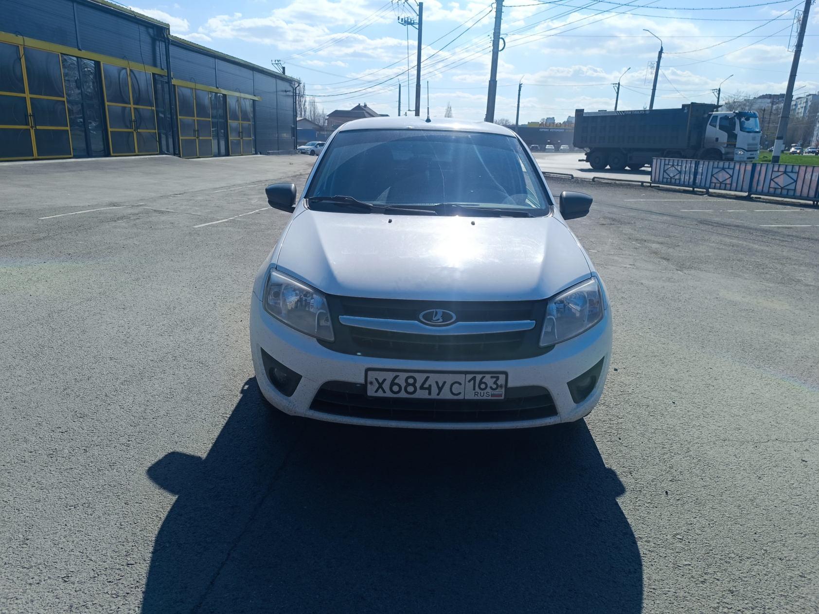 Lada Granta 2015 год