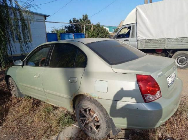 Hyundai Elantra 2004 год