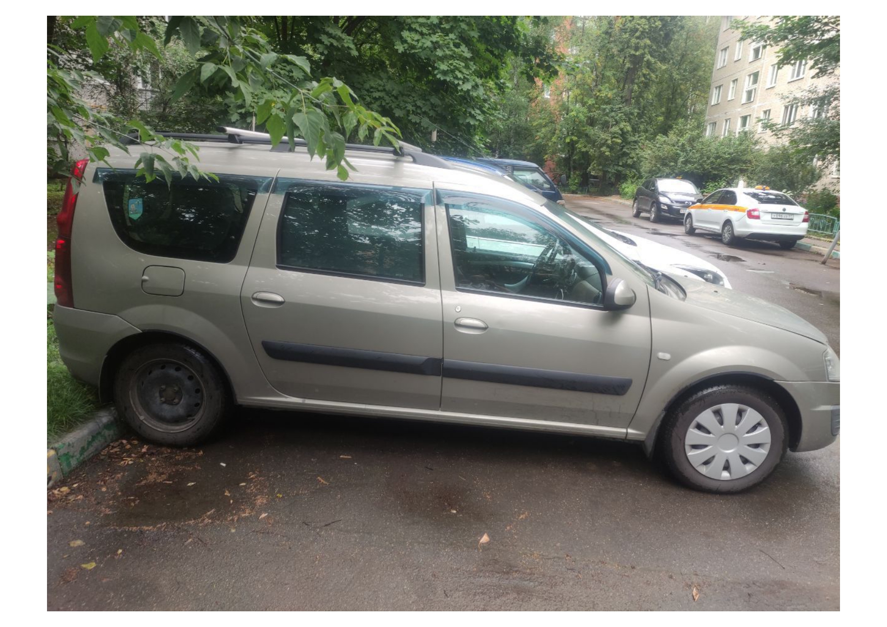 Lada Largus 2015 год