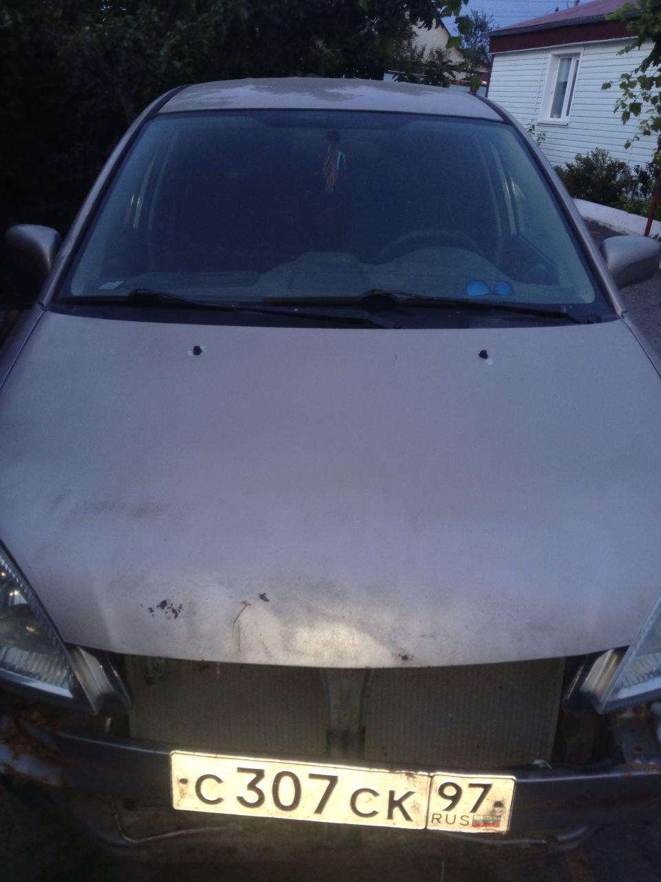 Suzuki Liana 2004 год