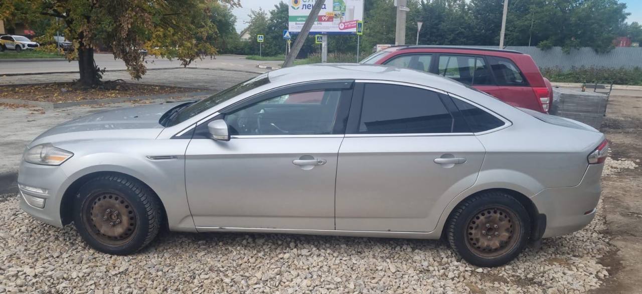 Ford Mondeo 2011 год