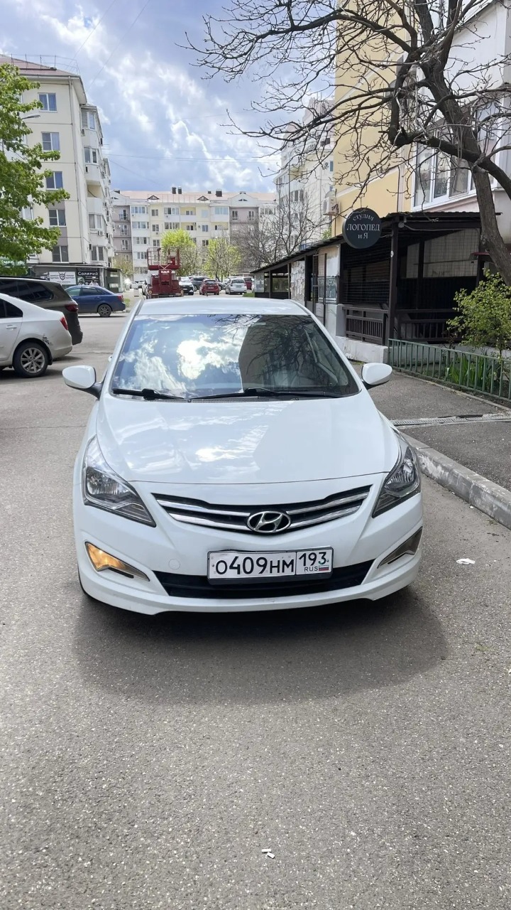 Hyundai Solaris 2015 год
