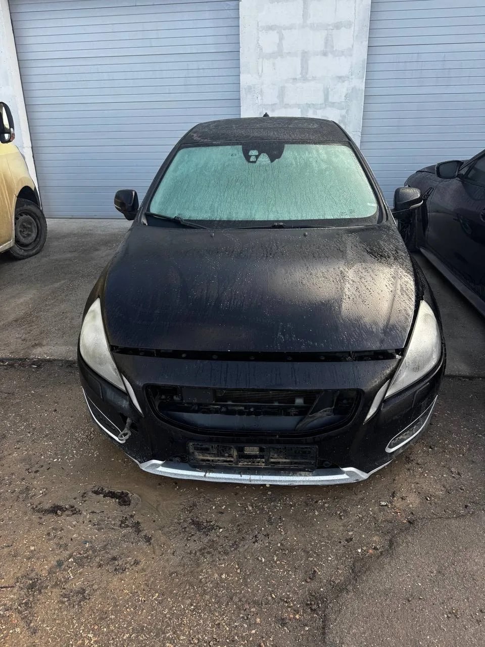 Volvo S60 2010 год