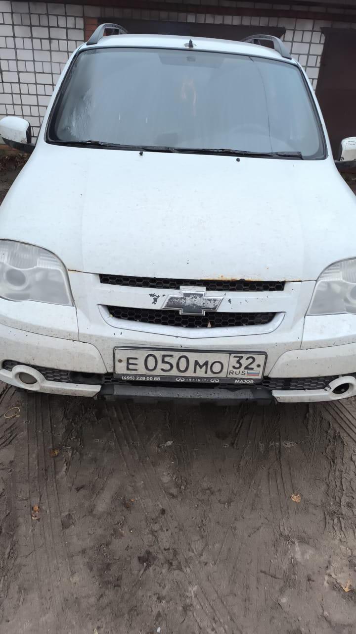 Chevrolet Niva 2012 год