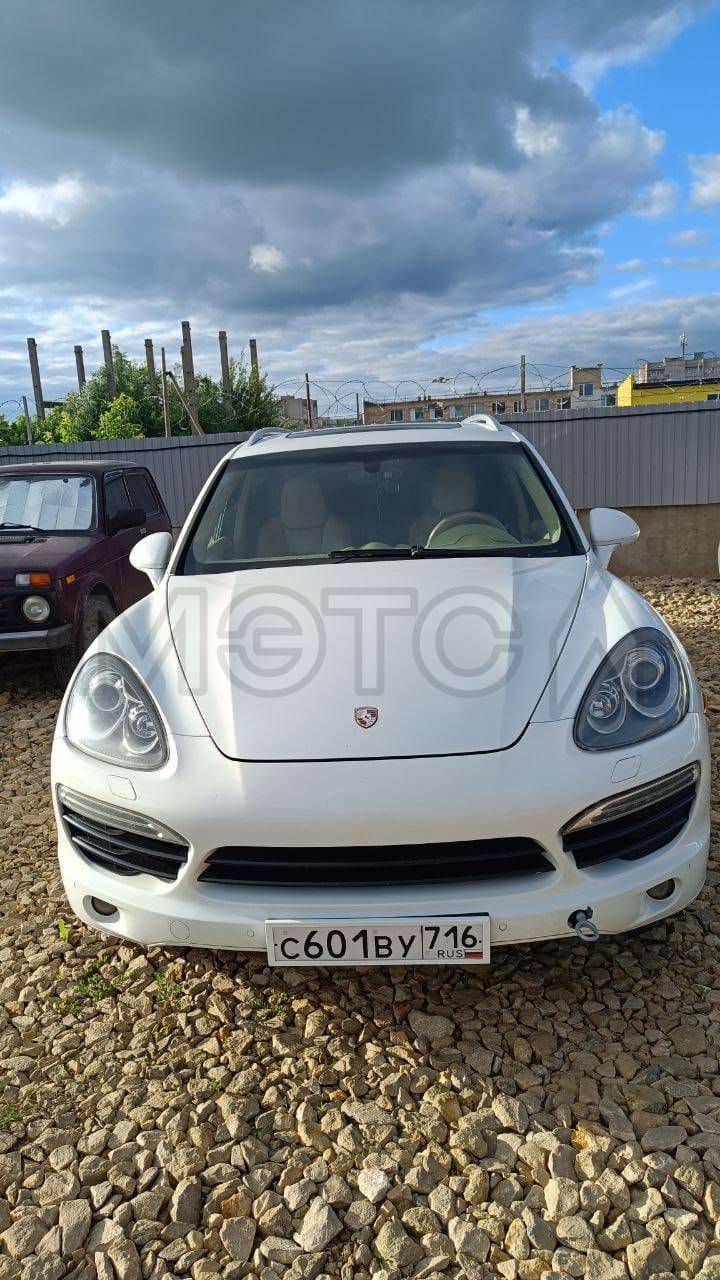 Porsche Cayenne 2012 год