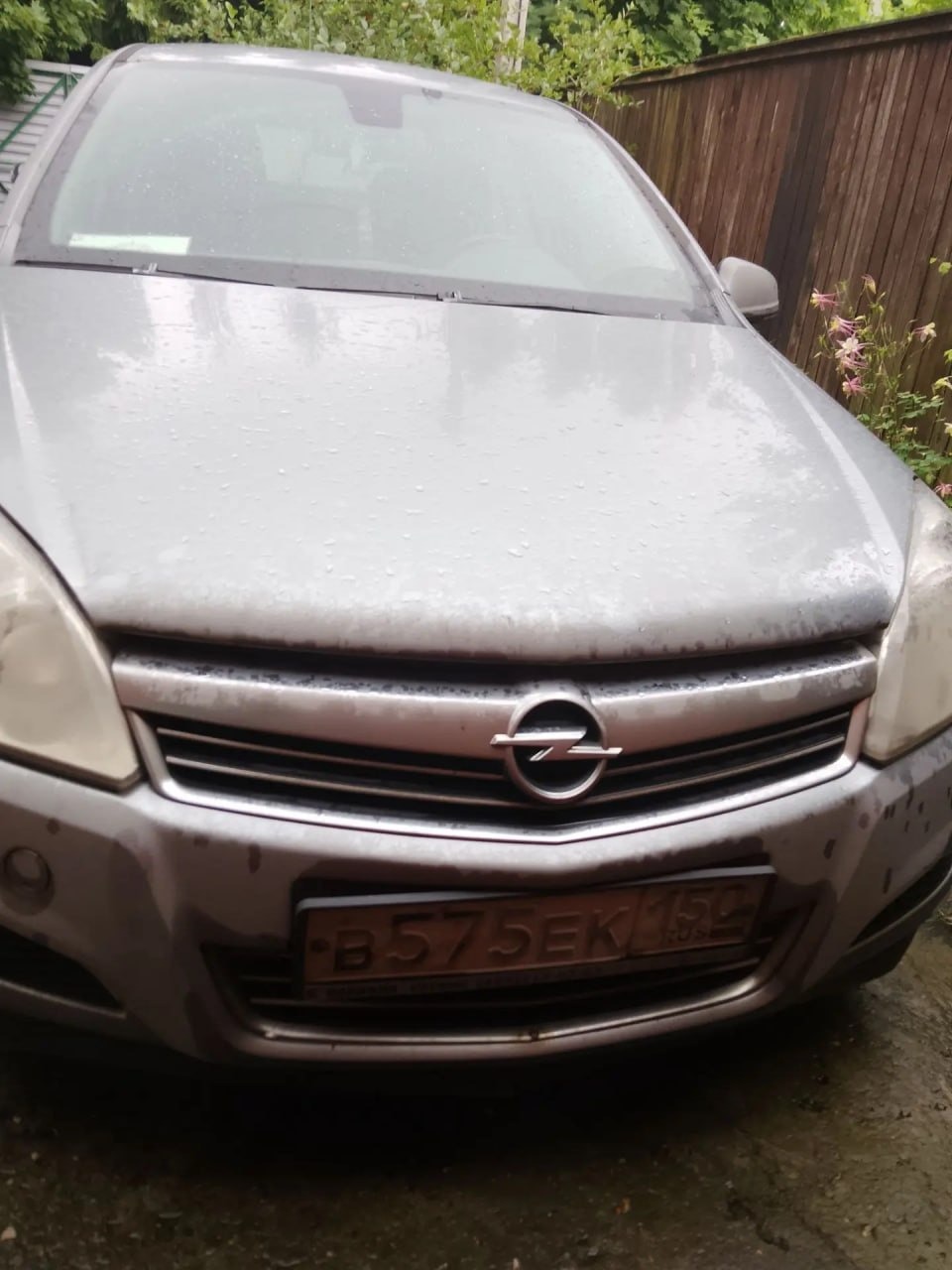 Opel Astra 2010 год