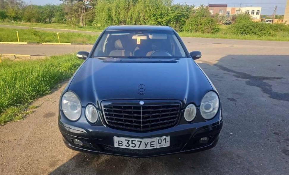 Mercedes-Benz E220 2003 год