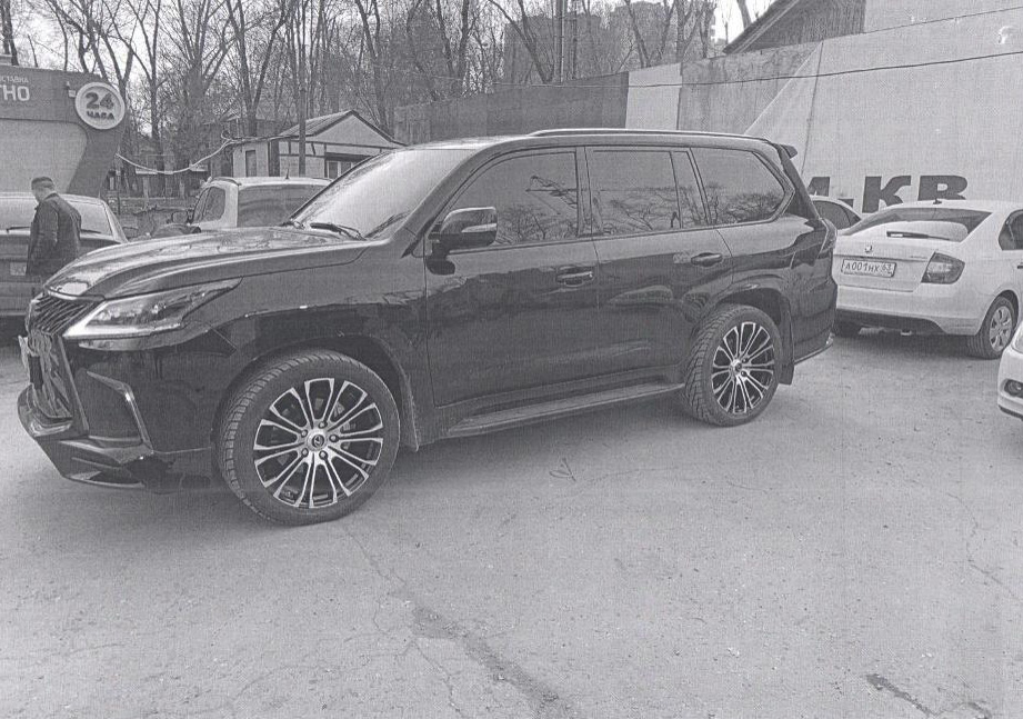 Lexus LX 2018 год