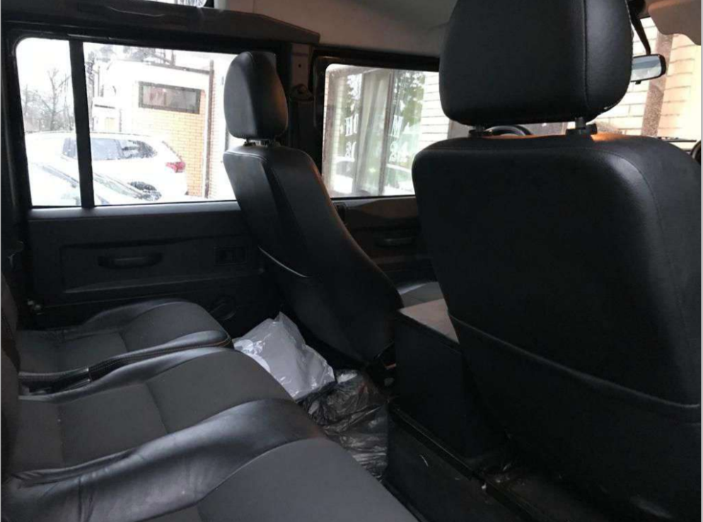 Land Rover Defender 2012 год