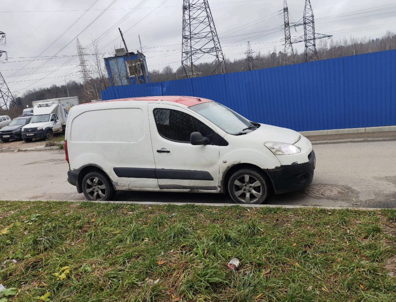 Peugeot Partner 2012 год