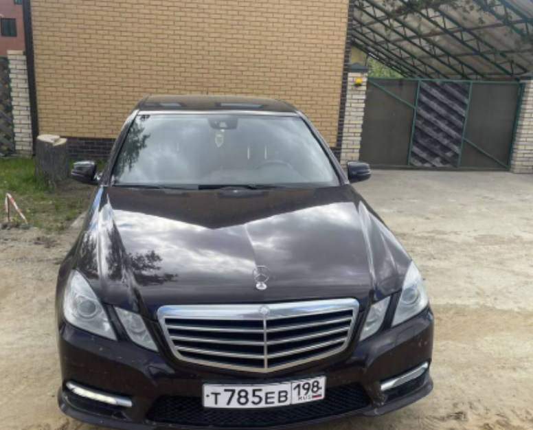 Mercedes-Benz E350 4MATIC 2012 год