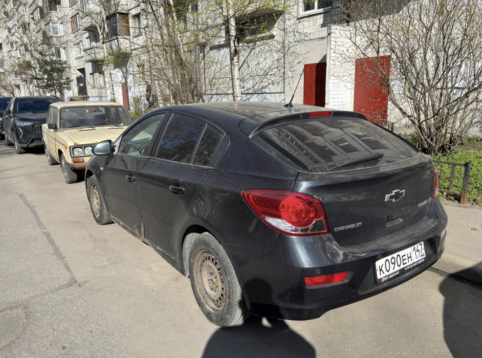 Chevrolet Cruze 2012 год