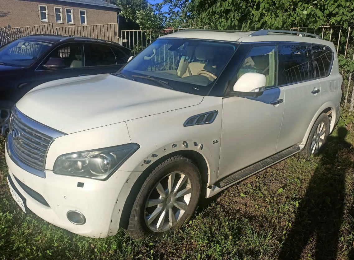 Infiniti QX80 2013 год
