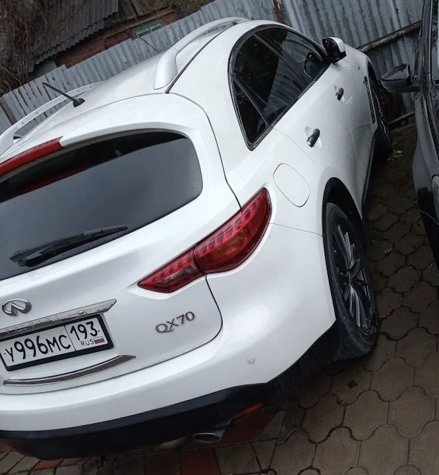Infiniti QX70 2014 год