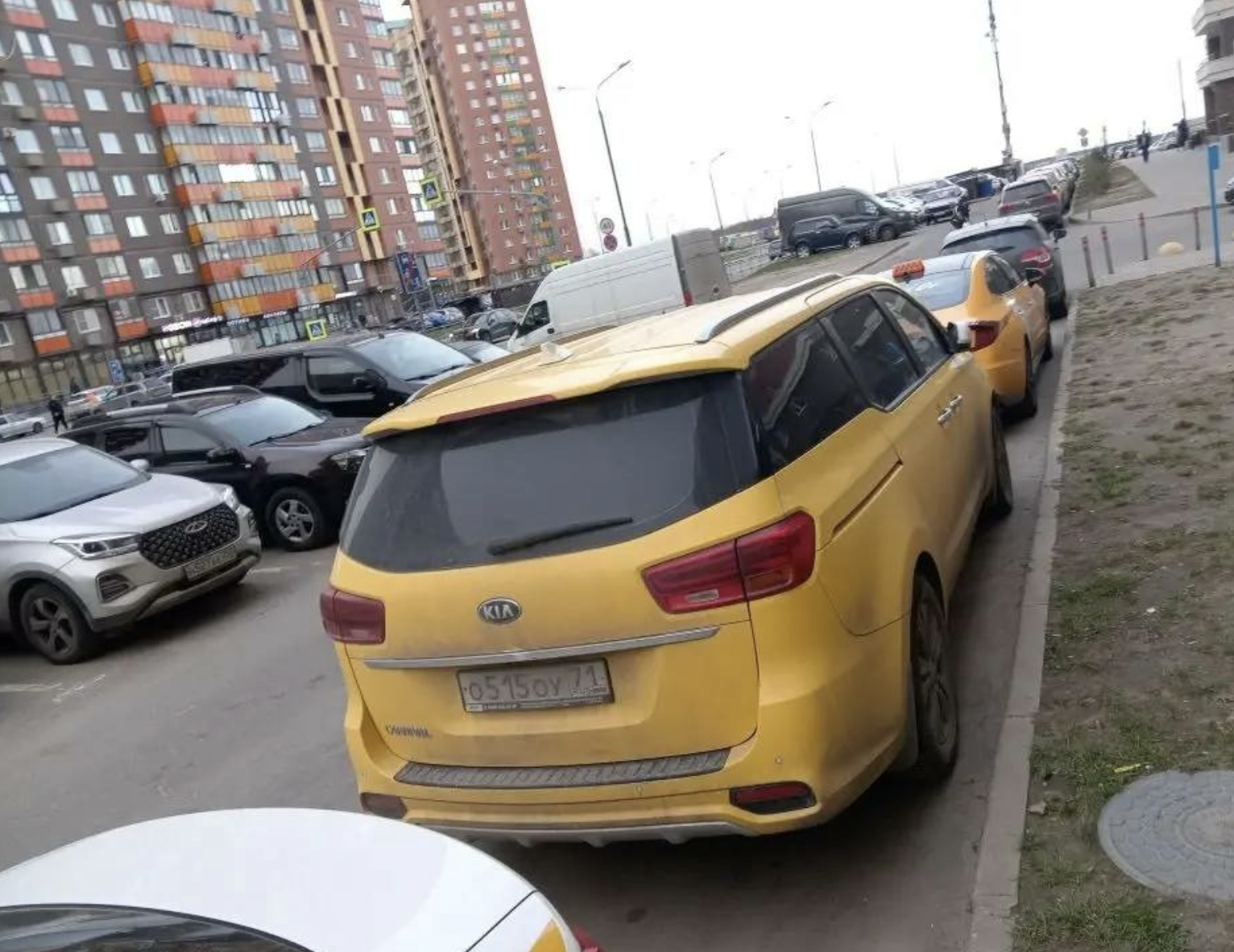 Kia Carnival 2020 год
