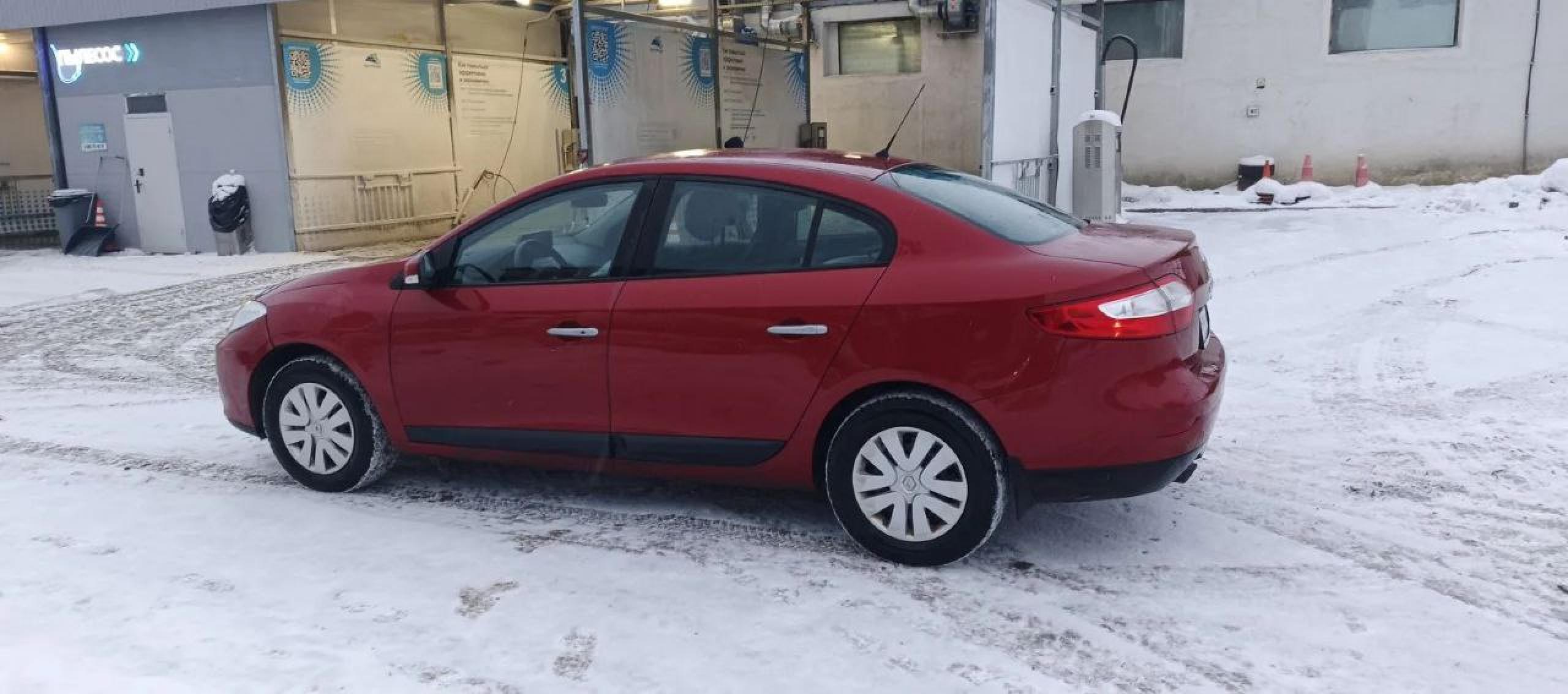 Renault Fluence 2010 год