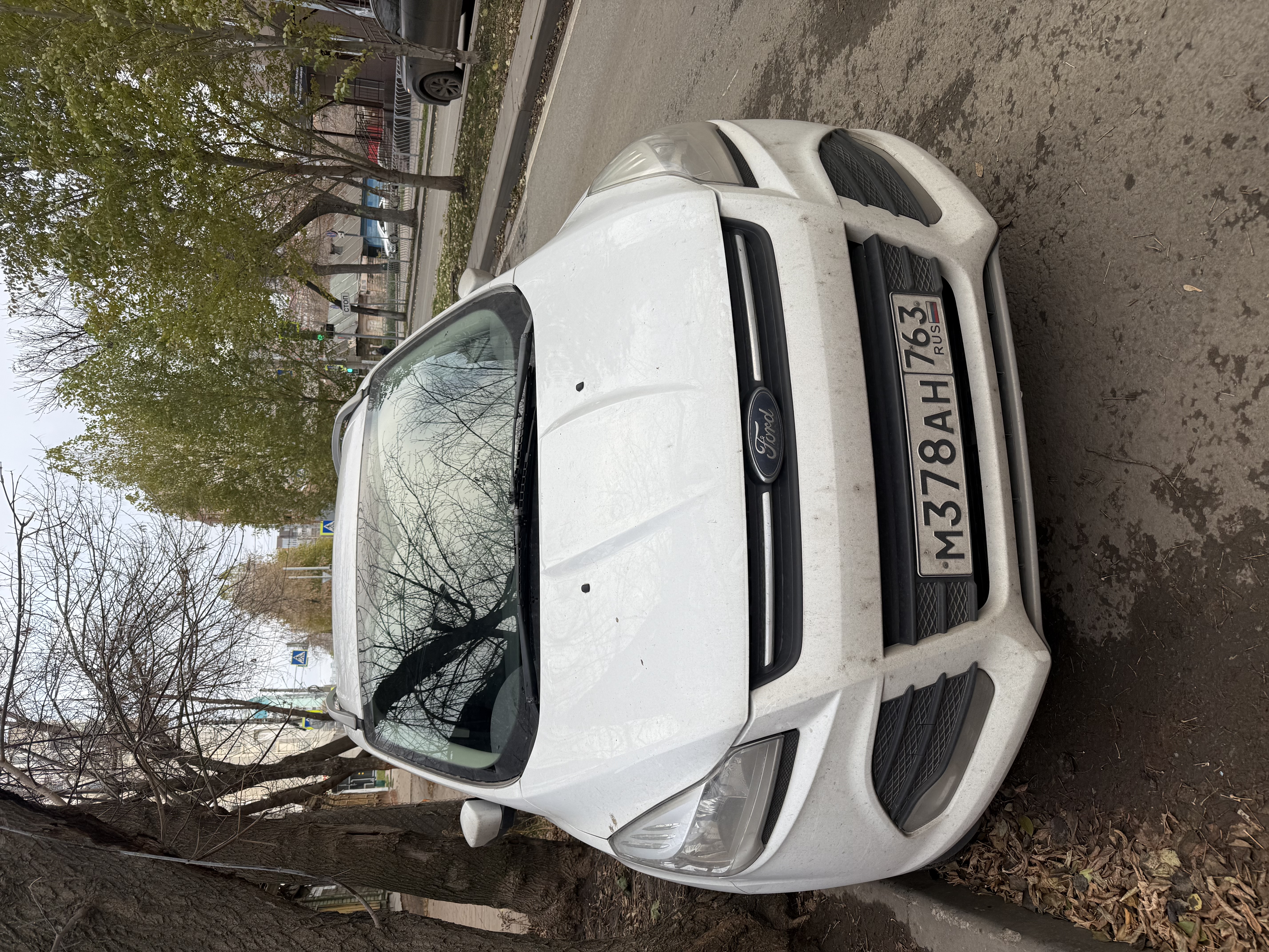 Ford Kuga 2013 год