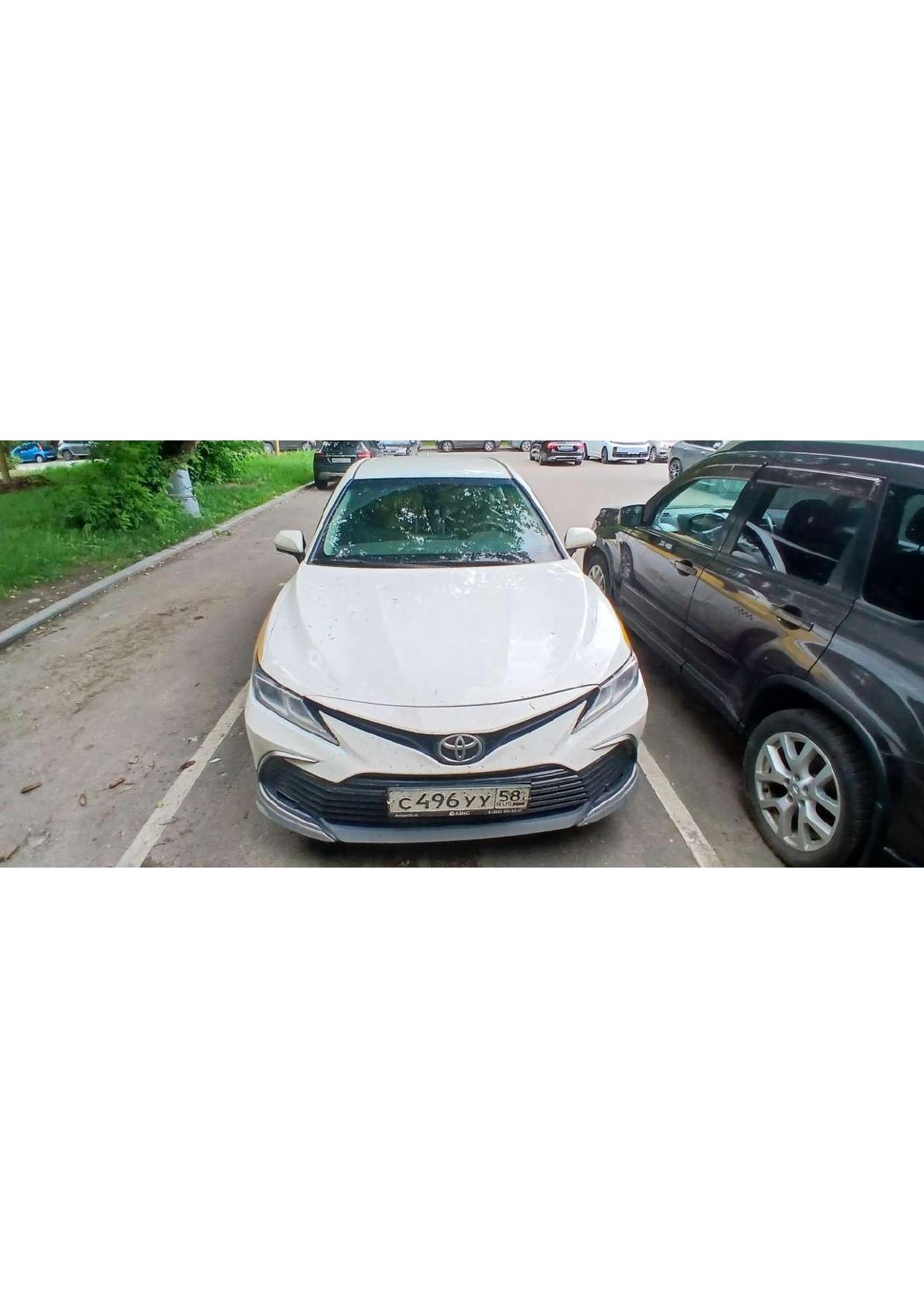 Toyota Camry 2022 год