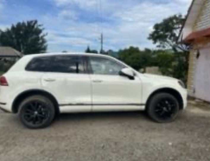 Volkswagen Touareg 2010 год