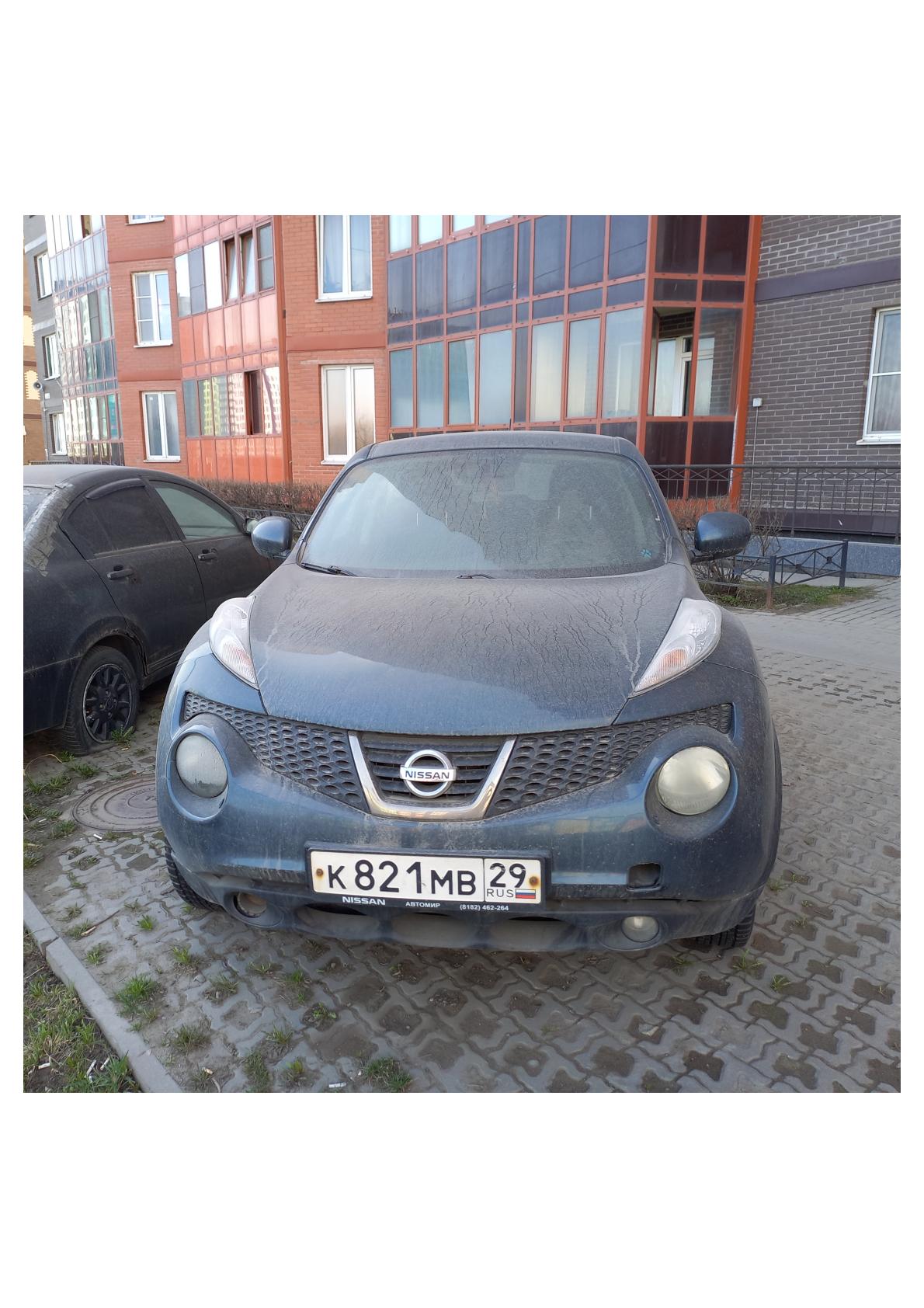 Nissan Juke 2012 год