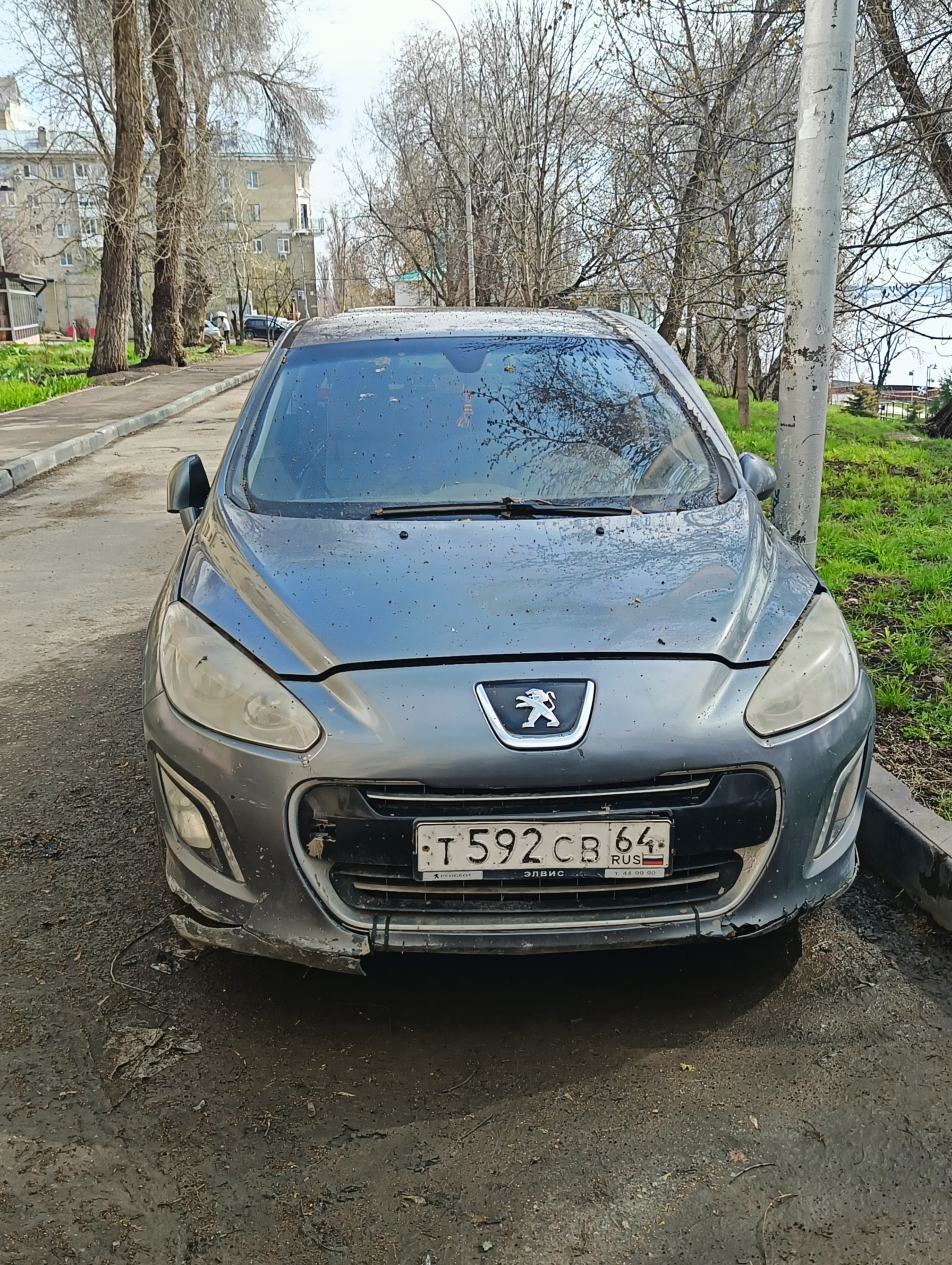Peugeot 308 2011 год