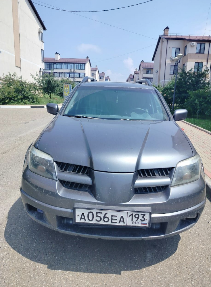 Mitsubishi Outlander 2006 год