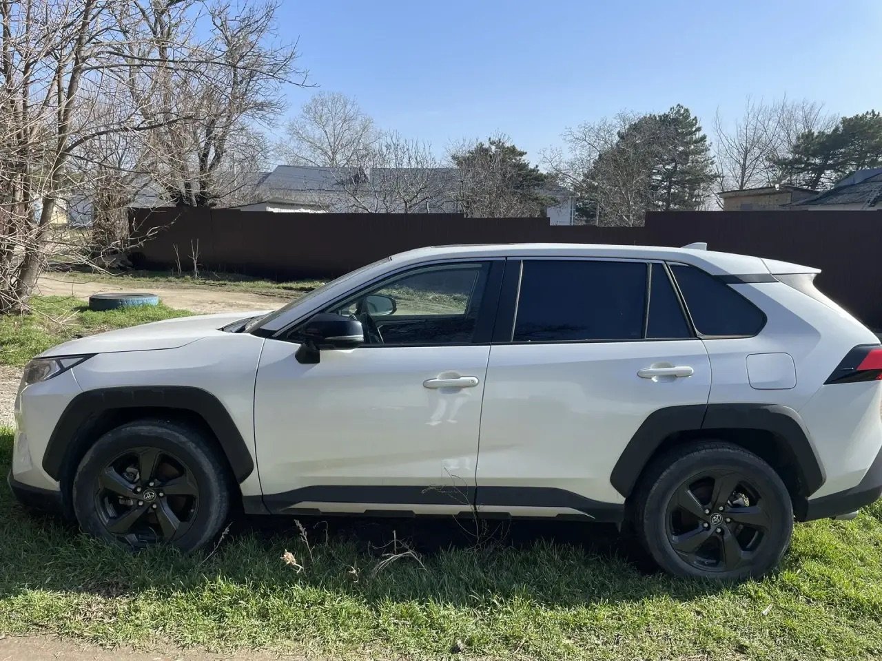 Toyota RAV4 2023 год