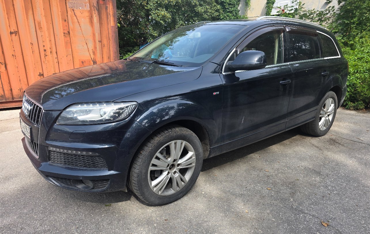 Audi Q7 2010 год