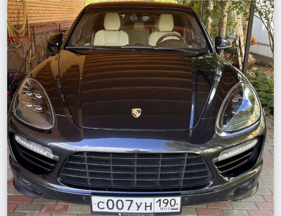 Porsche Cayenne 2012 год