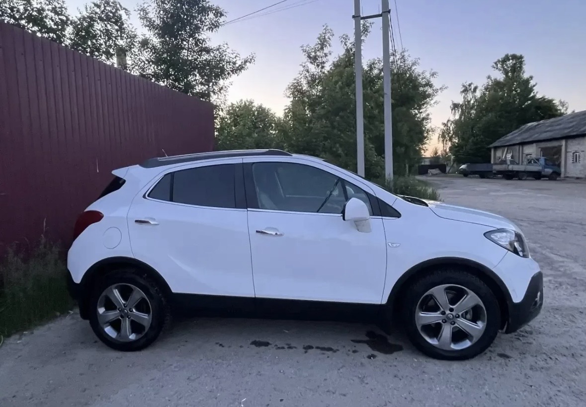 Opel Mokka 2013 год