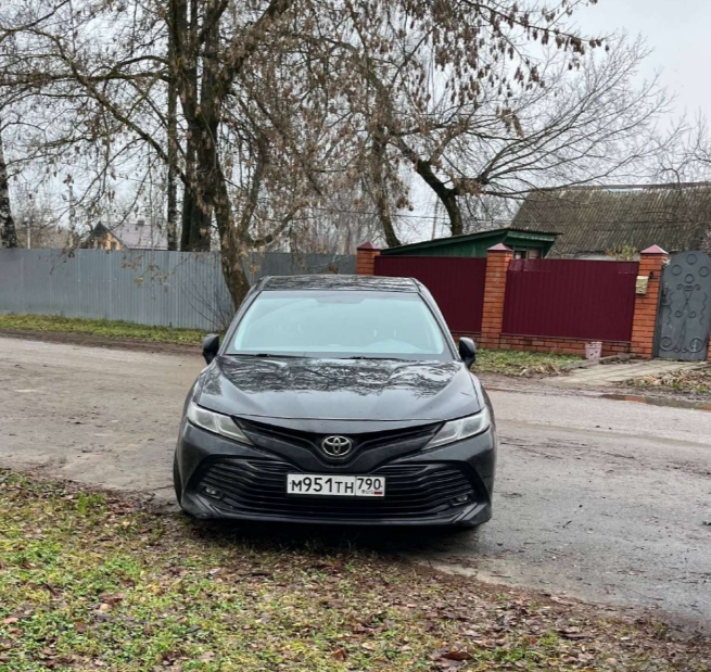 Toyota Camry 2021 год