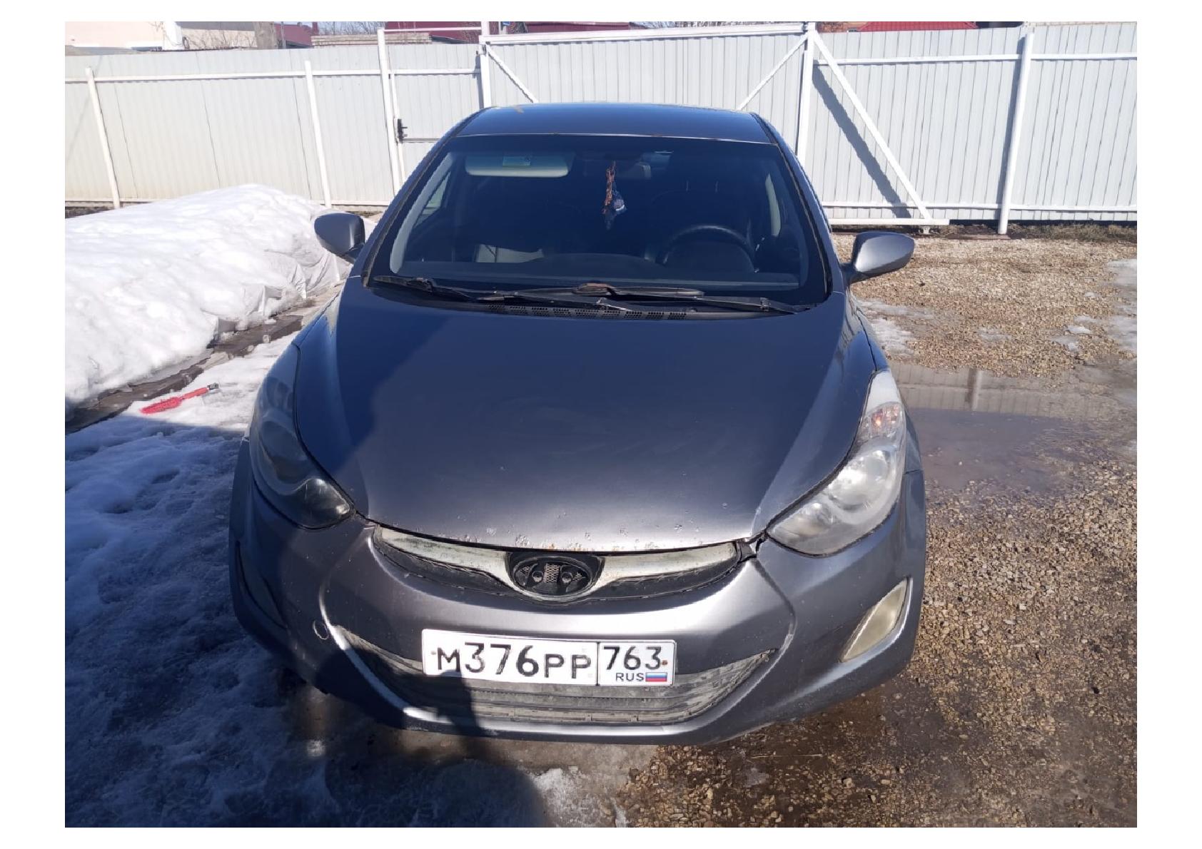 Hyundai Elantra 2011 год