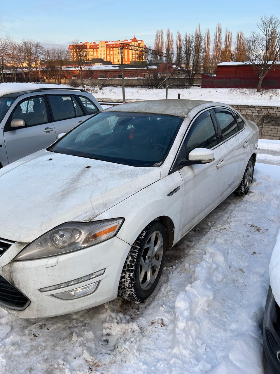 Ford Mondeo 2012 год