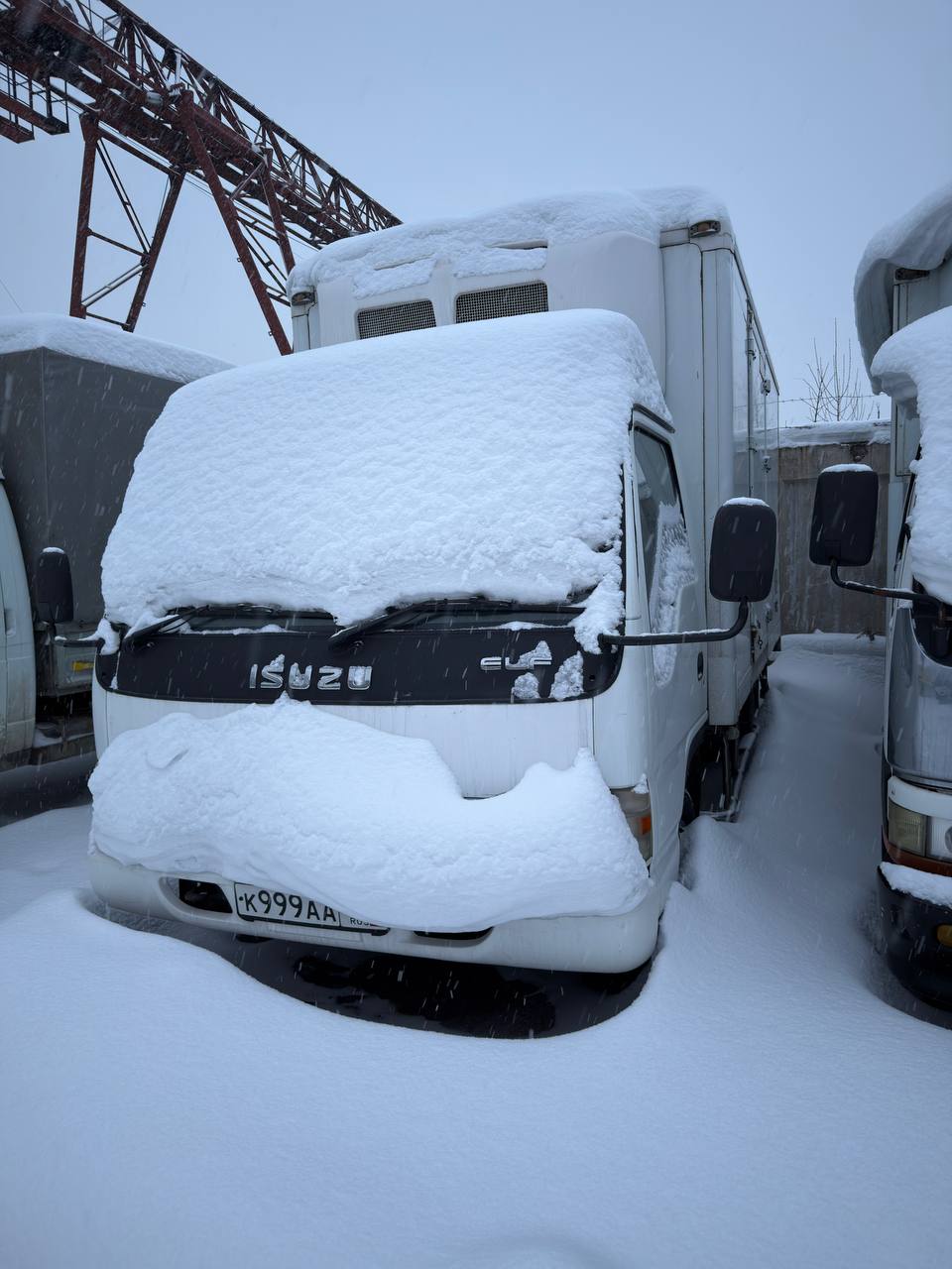 Isuzu ELF 2003 год
