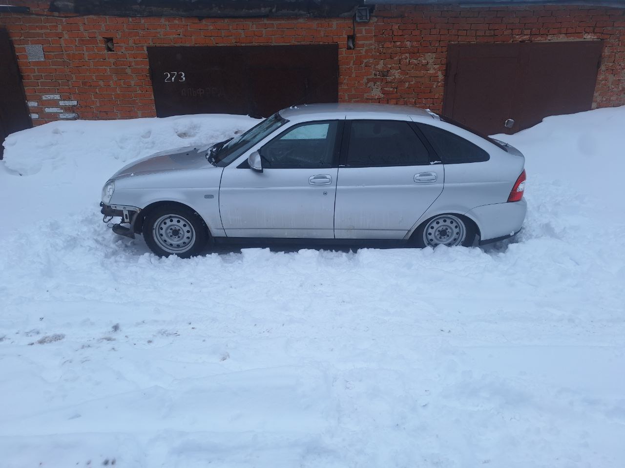 Lada PRIORA 2012 год