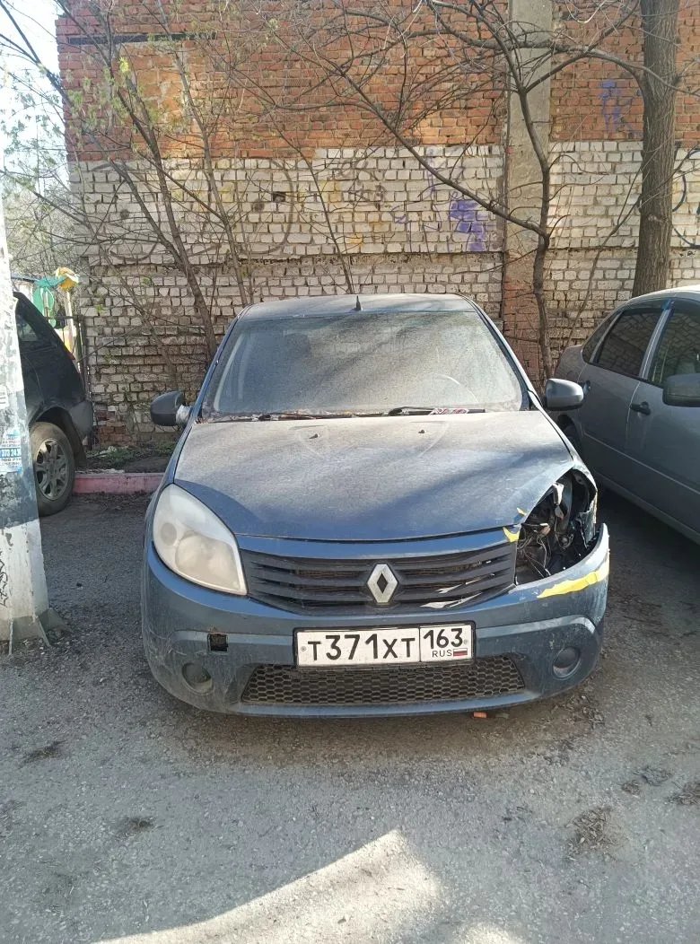 Renault Sandero 2011 год