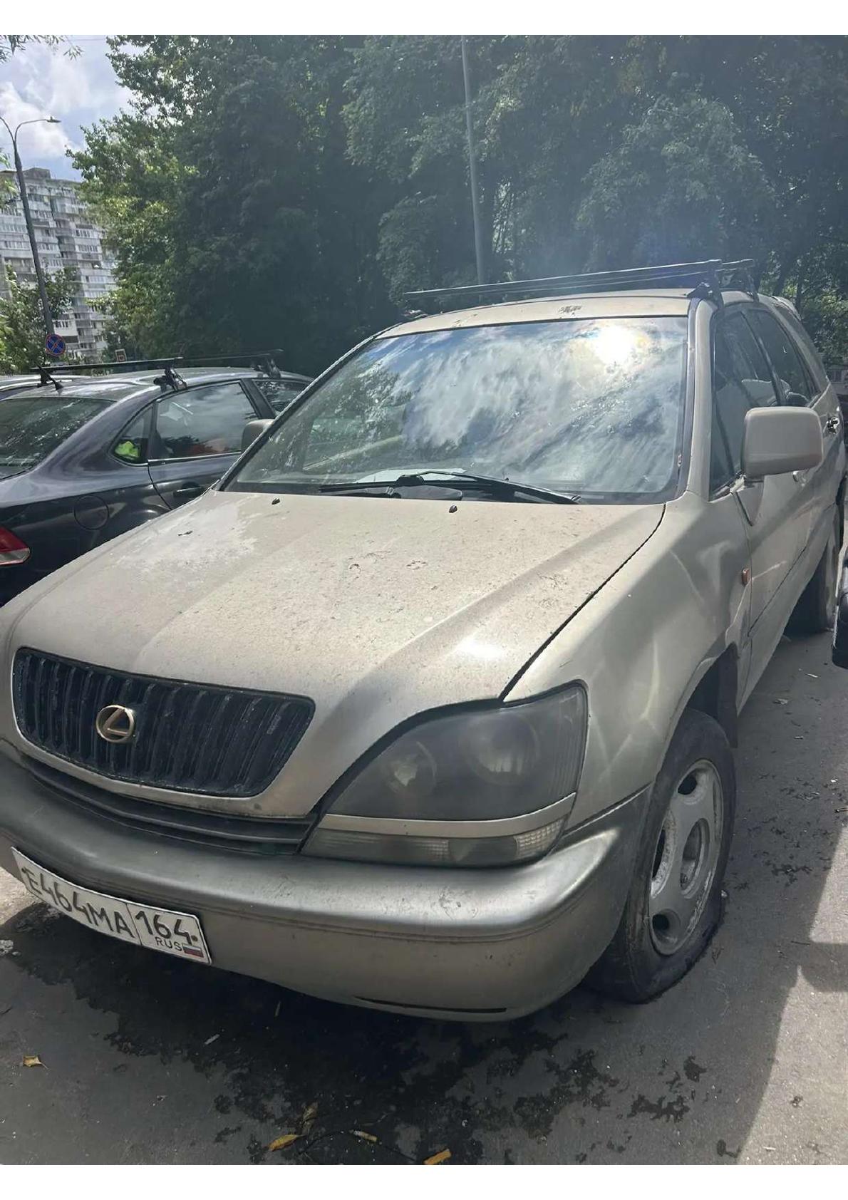Lexus RX300 1999 год