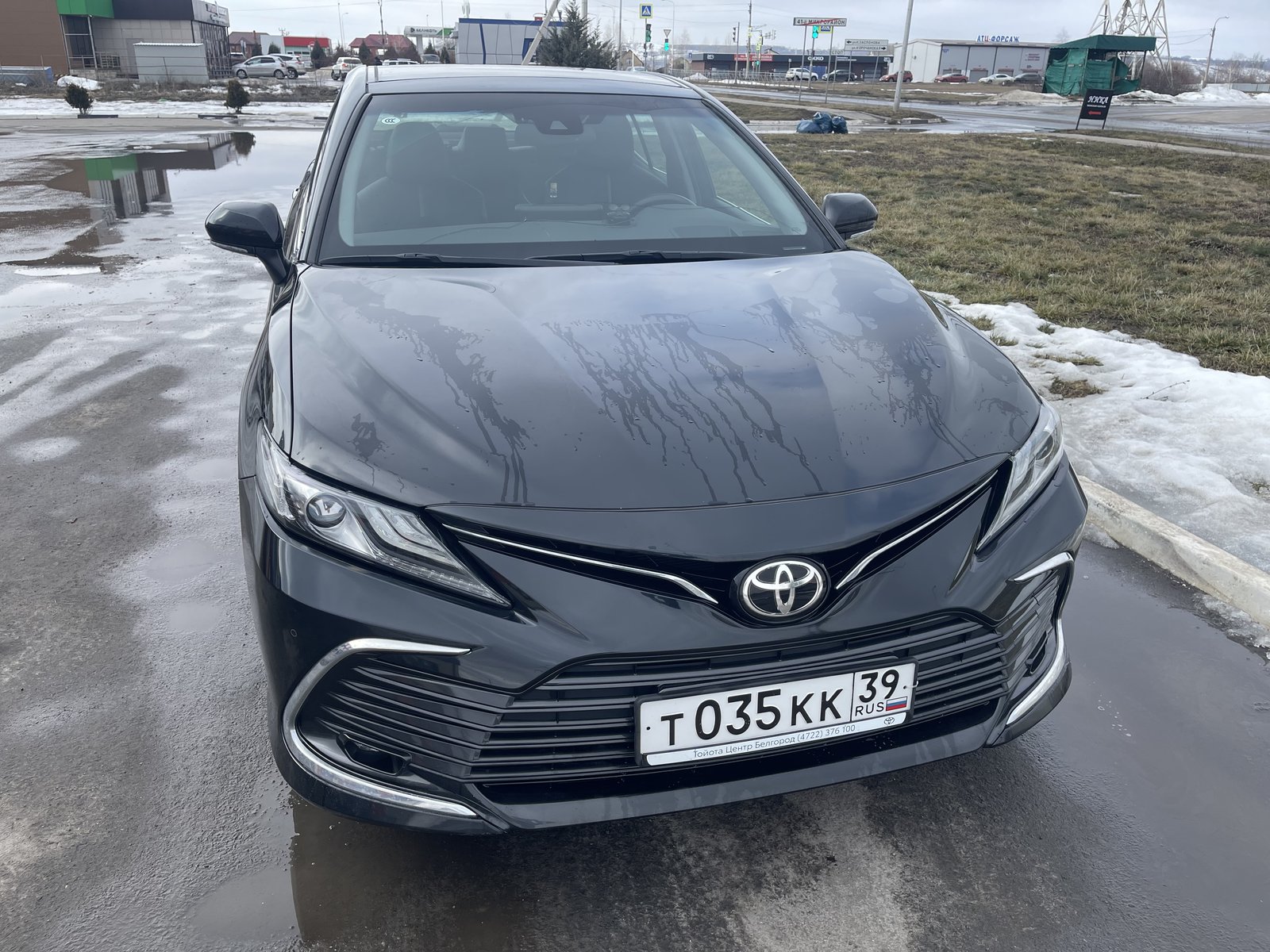 Toyota Camry 2023 год