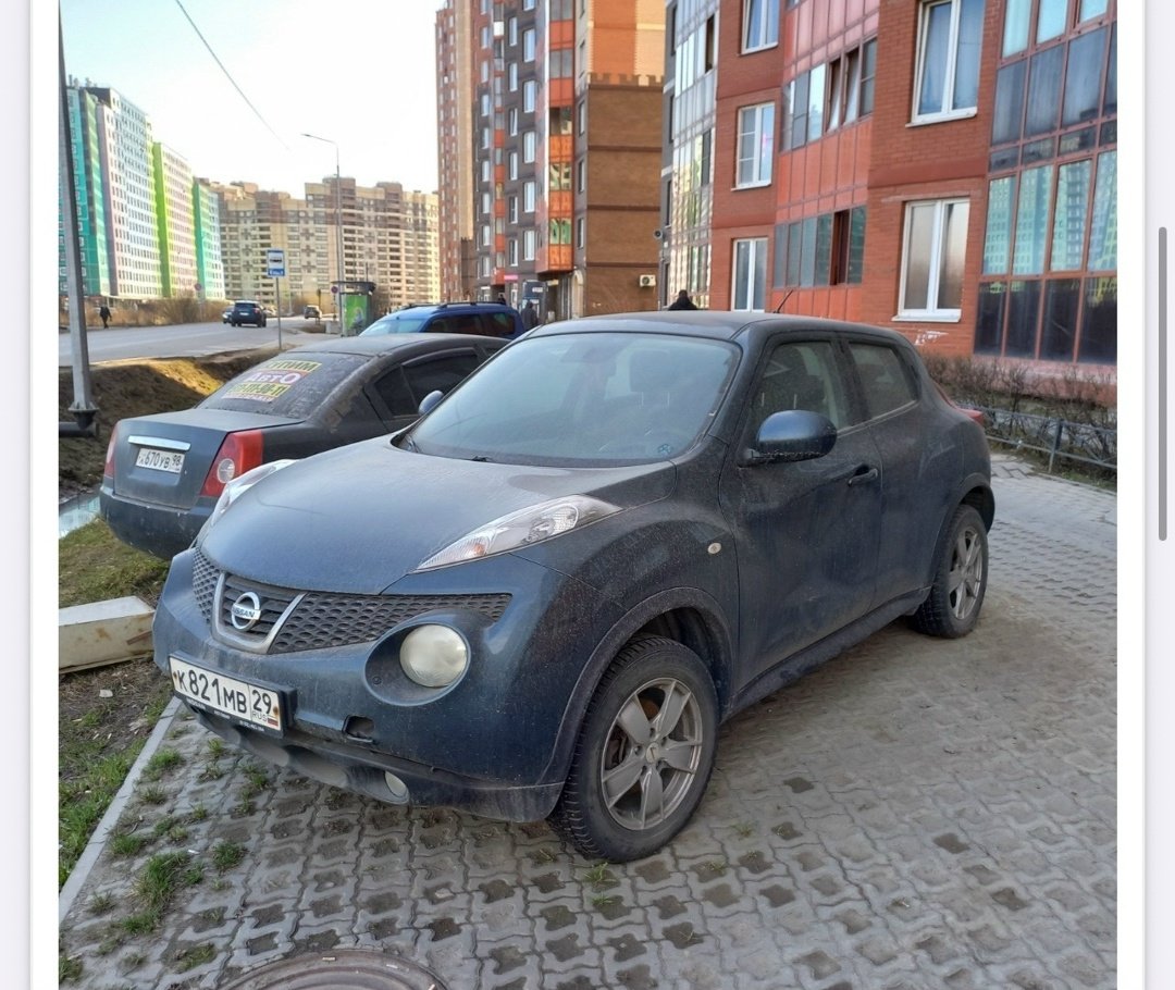 Nissan Juke 2012 год