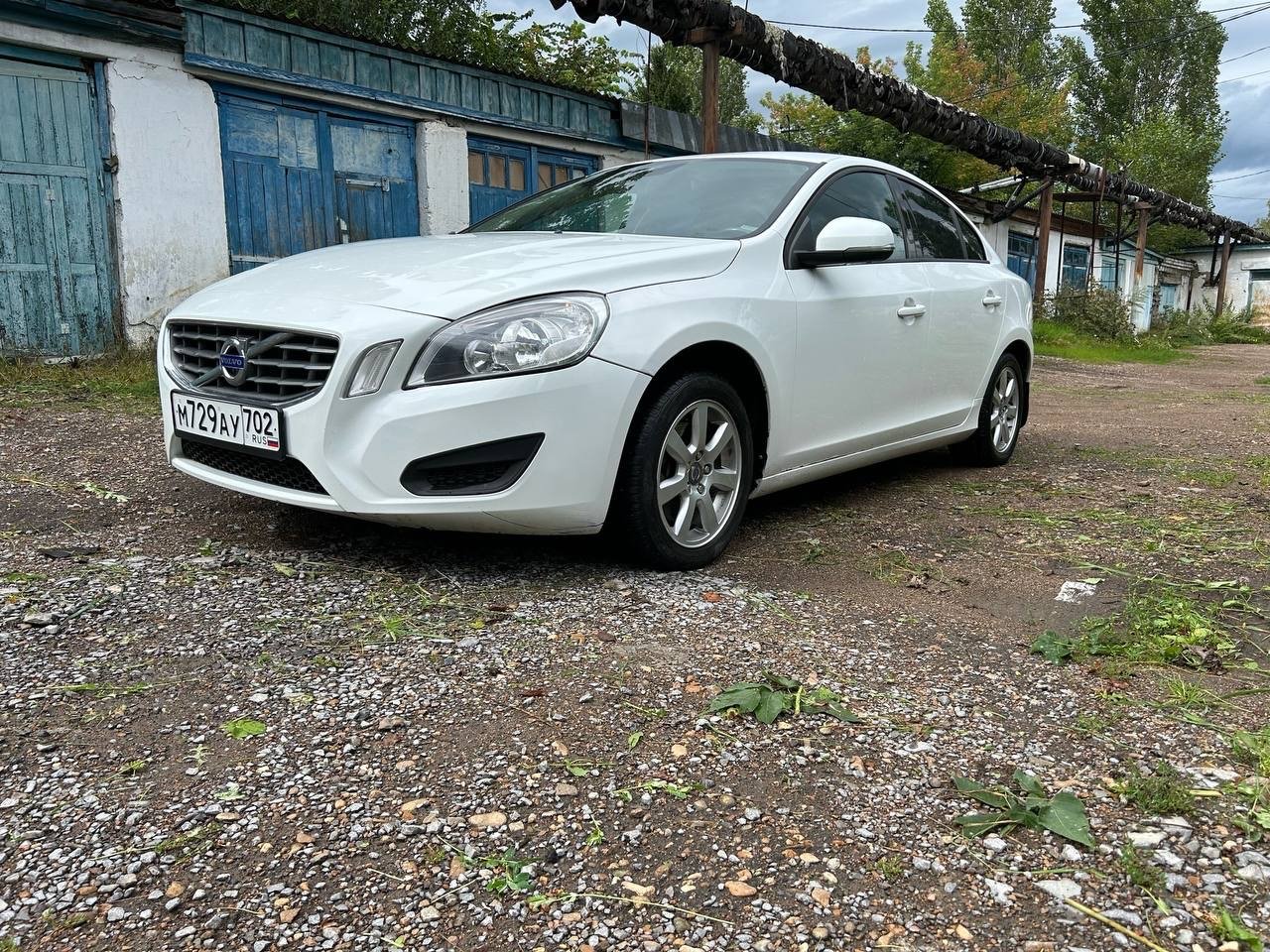 Volvo S60 2013 год