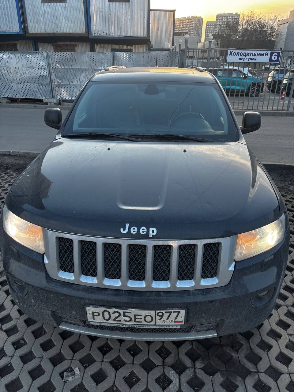 Jeep Grand Cherokee Overland 2012 год