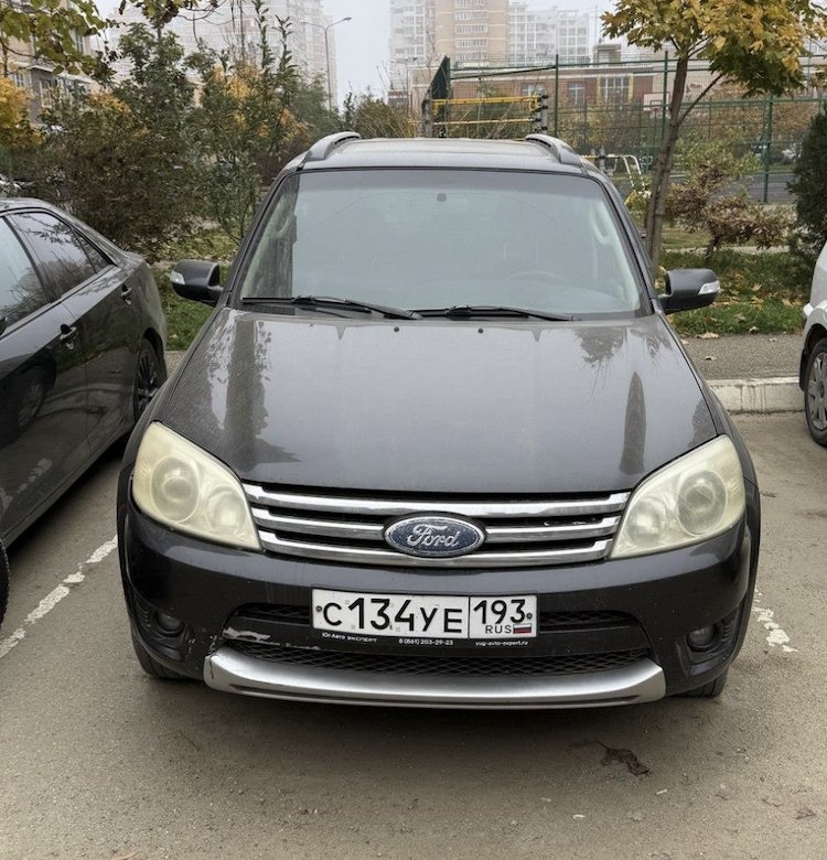 Ford Escape 2008 год