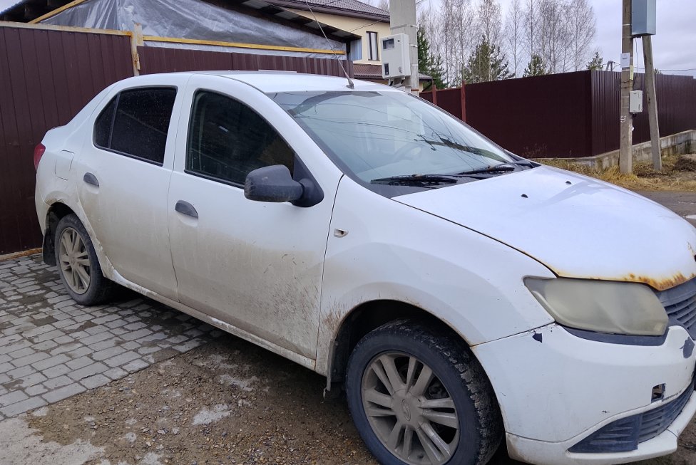 Renault Logan 2014 год
