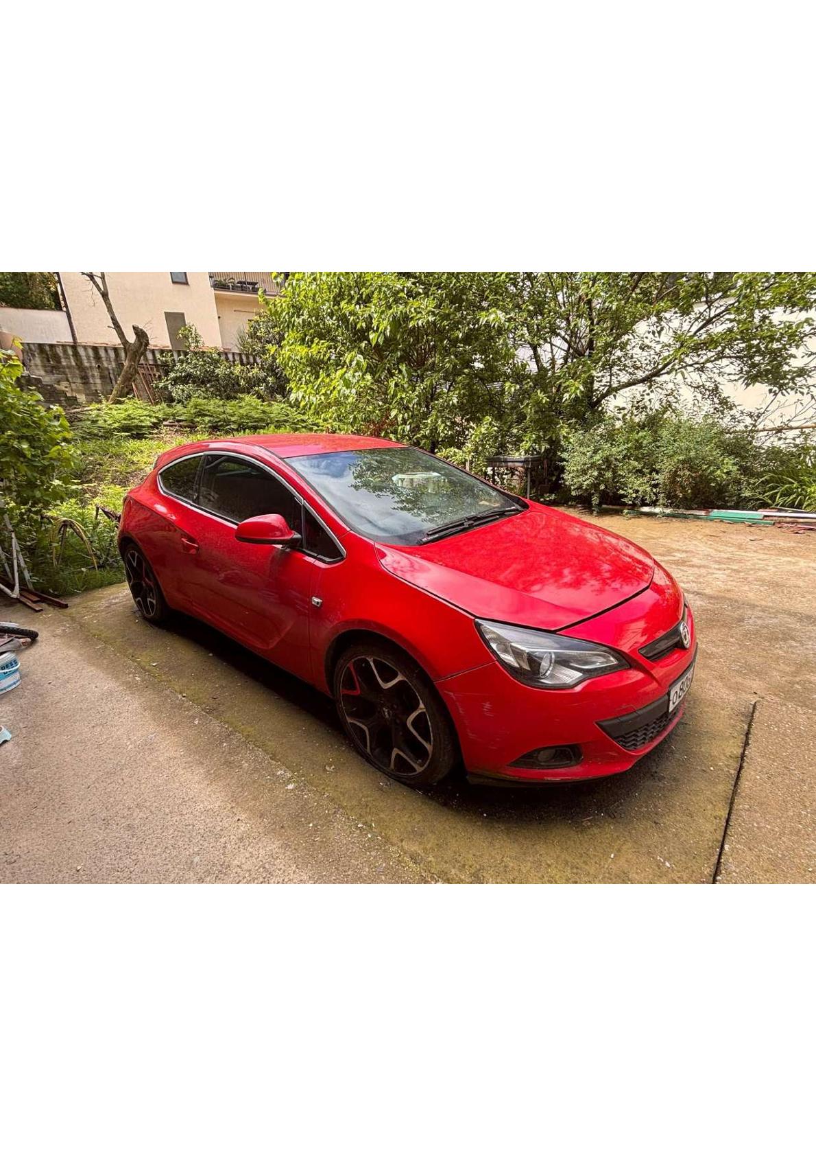 Opel Astra 2013 год