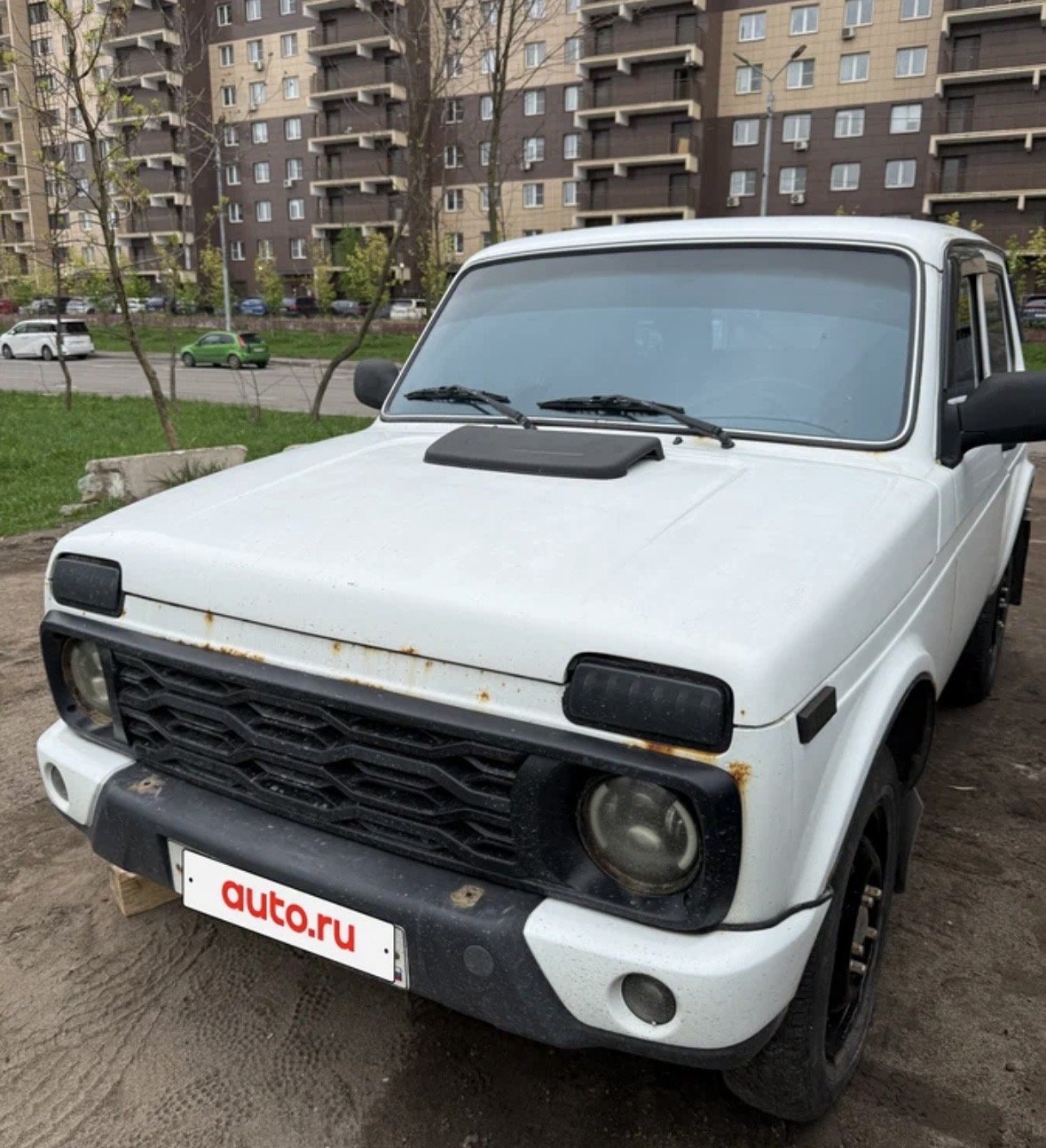 Lada Niva 2014 год