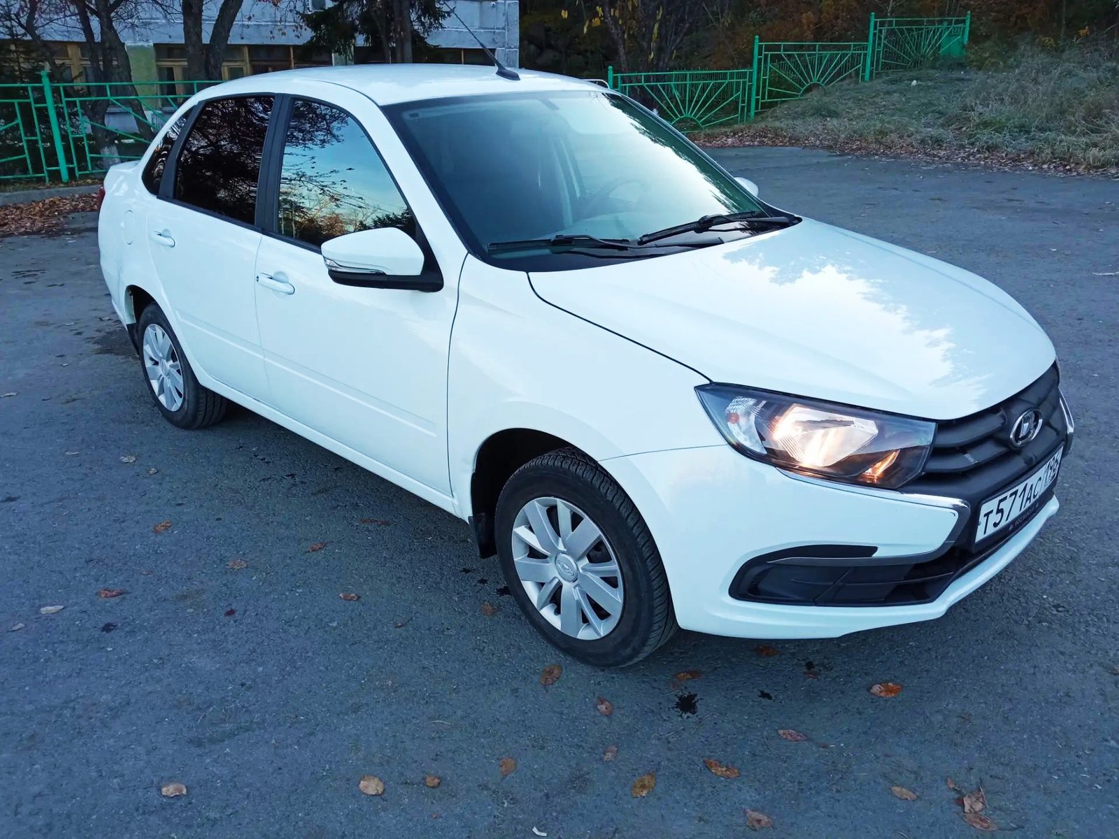 Lada Granta 2023 год