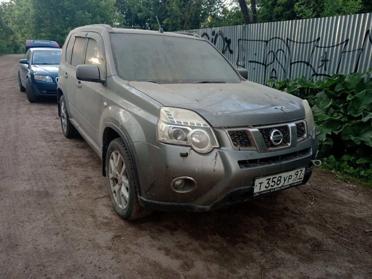 Nissan X TRAIL 2011 год