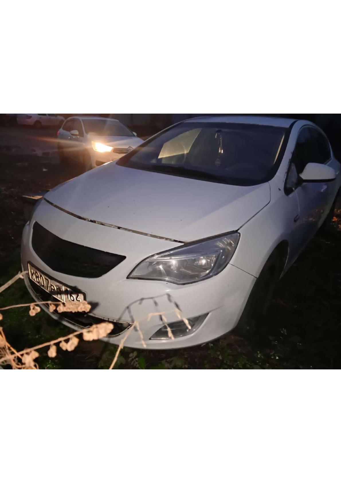 Opel Astra 2011 год