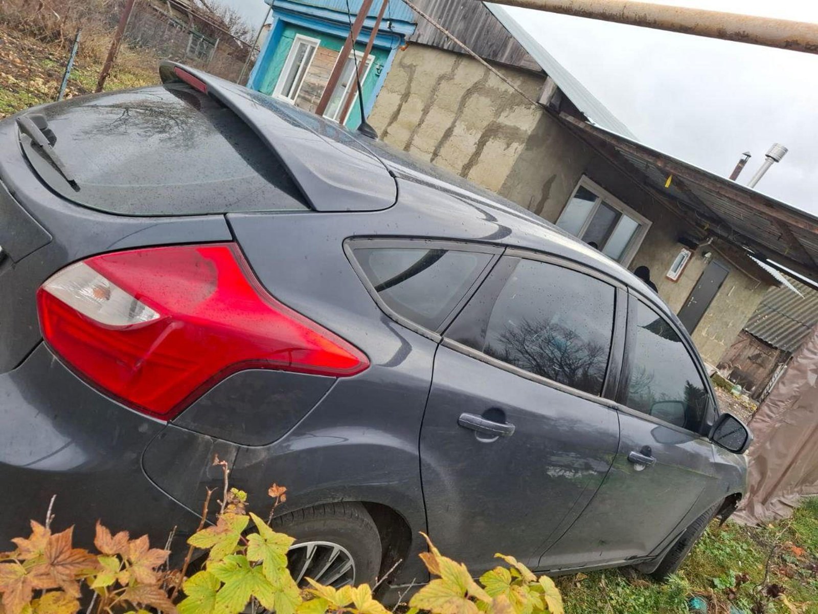 Ford Focus 2011 год